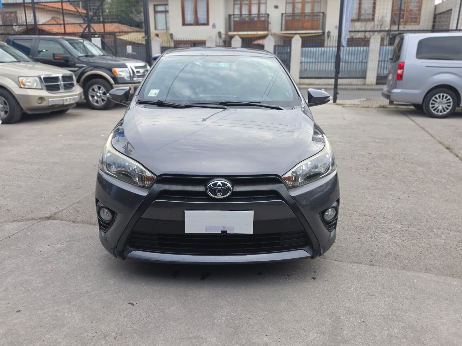 TOYOTA 	YARIS SPORT